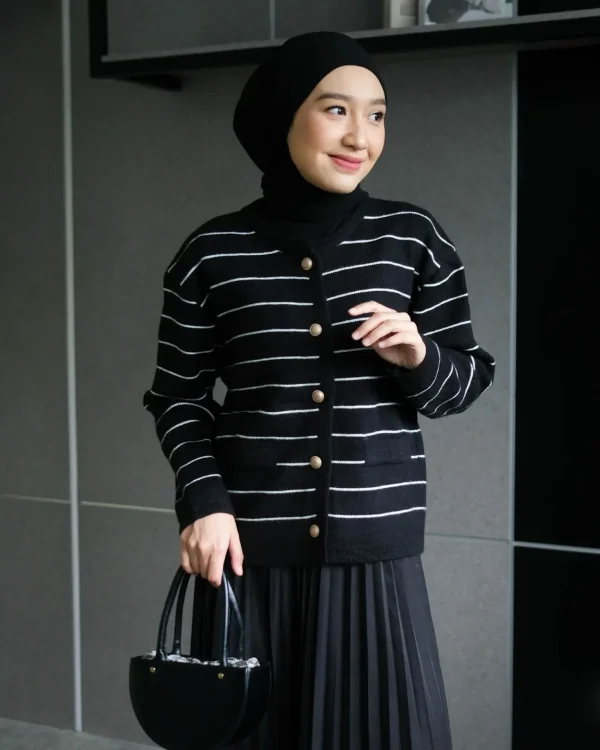 Richika Stripe Cardi foto 2