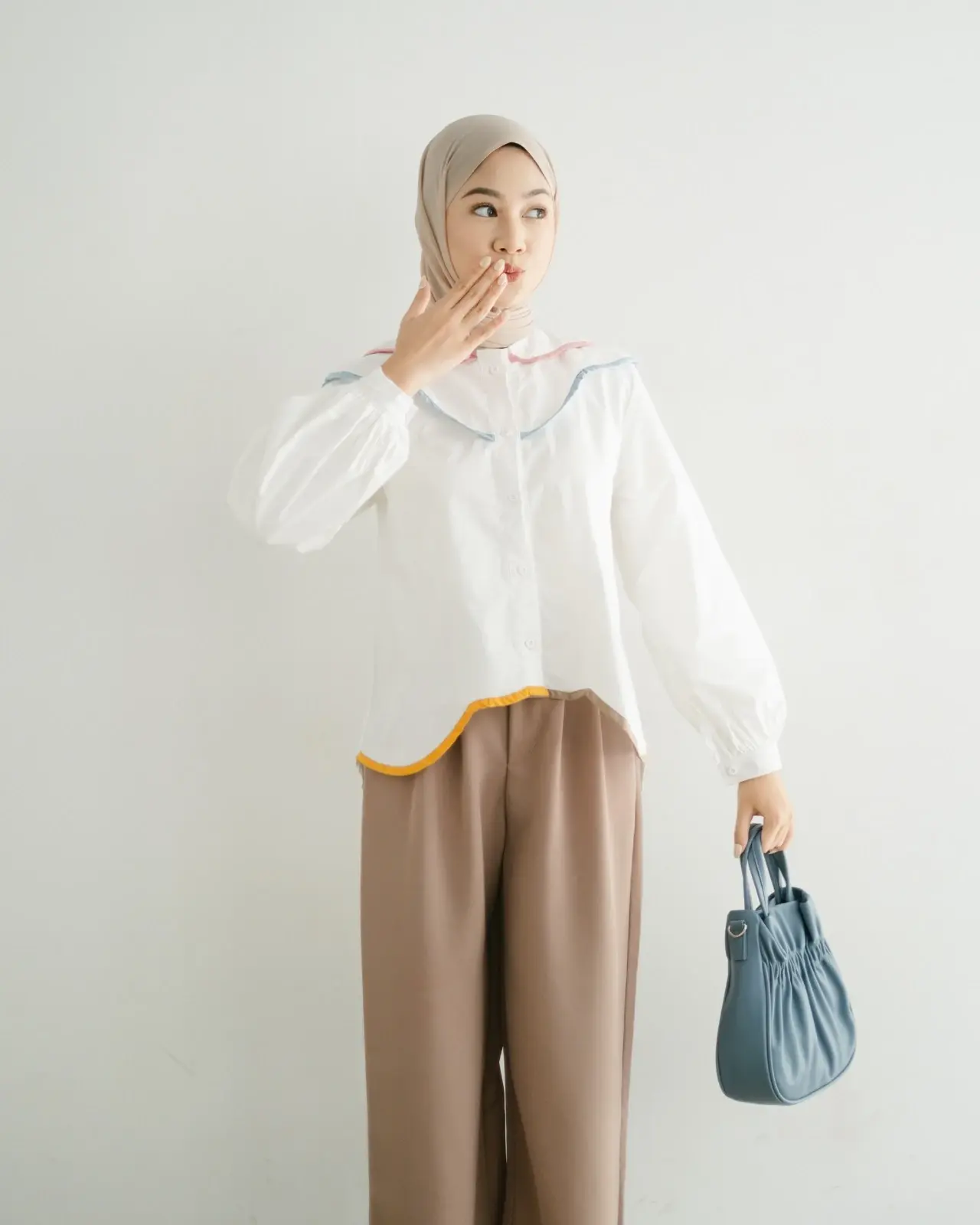 Alternative view of Betsy Blouse