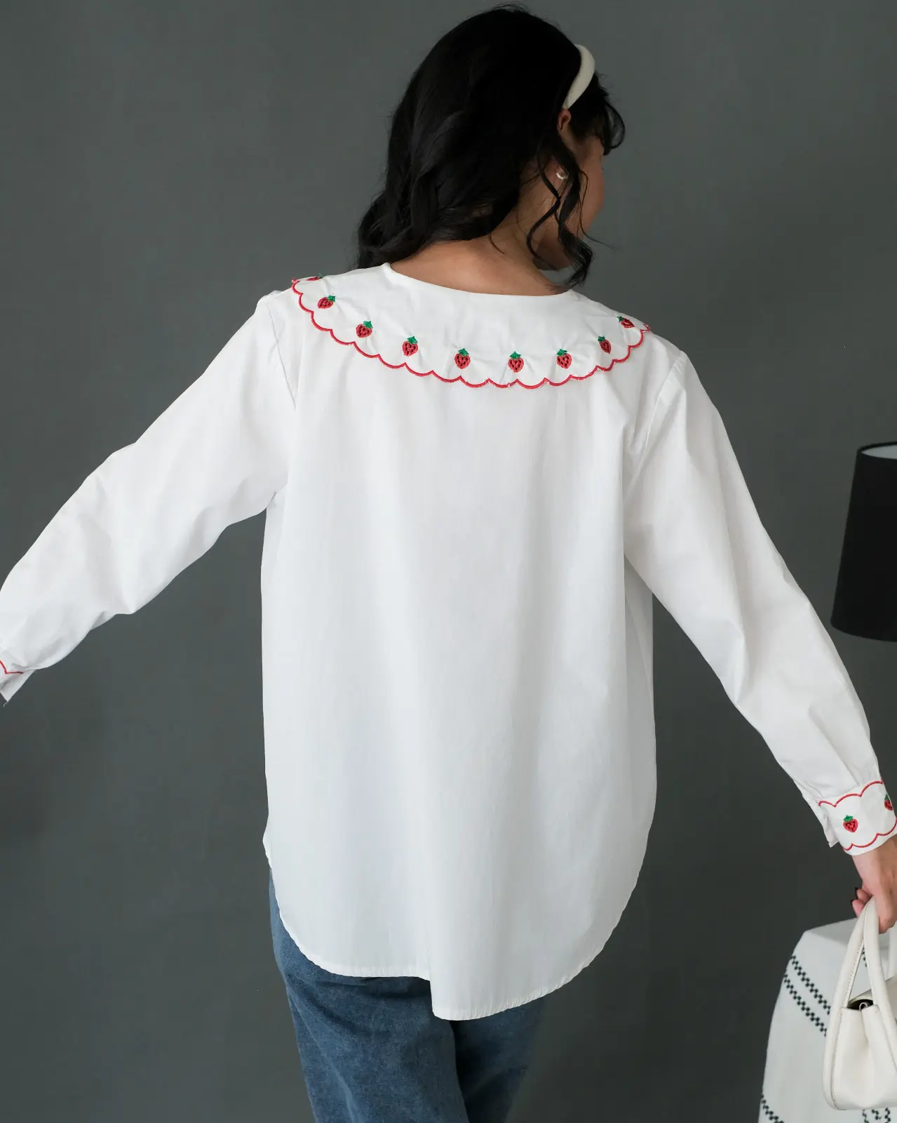 Strawberry Shirt Broken White foto 5