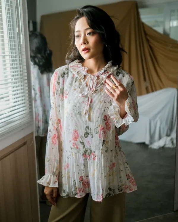 Qaisra Plisket Longsleeve foto 3