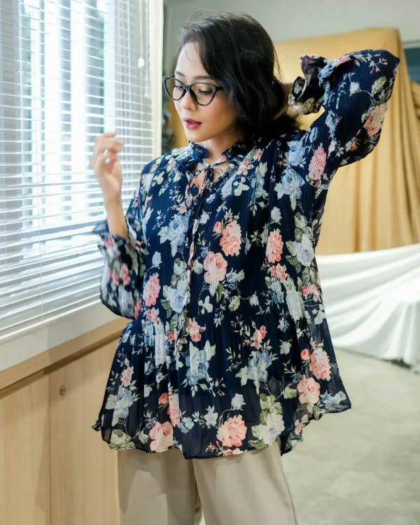Qaisra Plisket Longsleeve foto 4