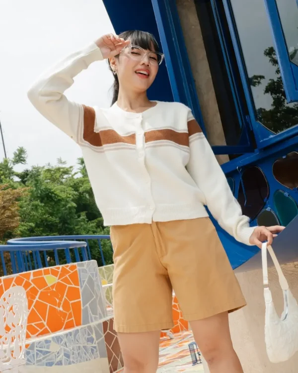 Oriwa Cardi foto 2