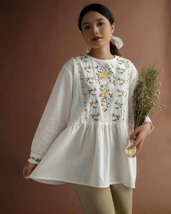 Urviya Longsleeve Broken White foto 2
