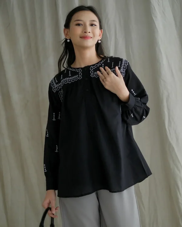Alyas Longsleeve foto 1