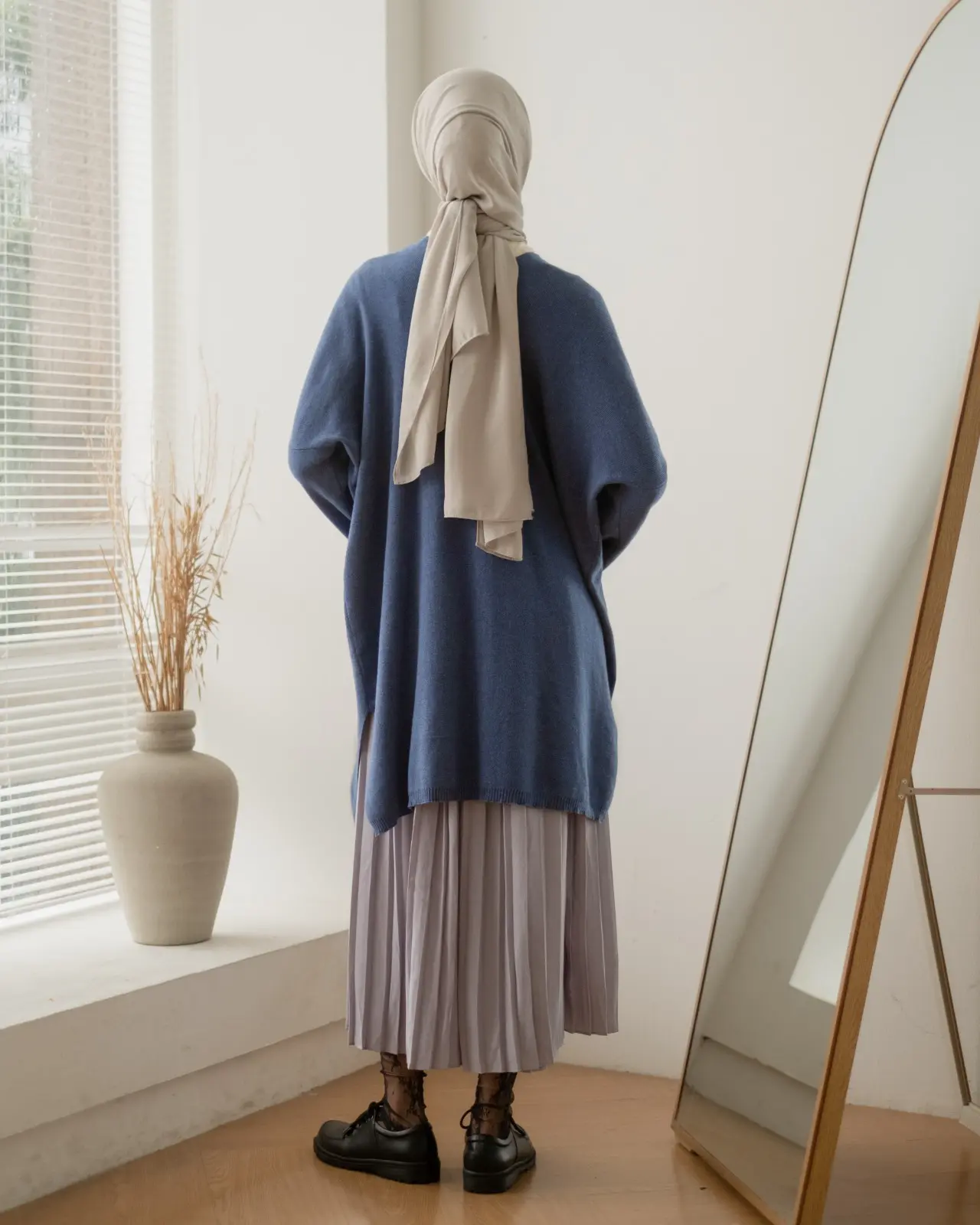 Shalone Cardi foto 8