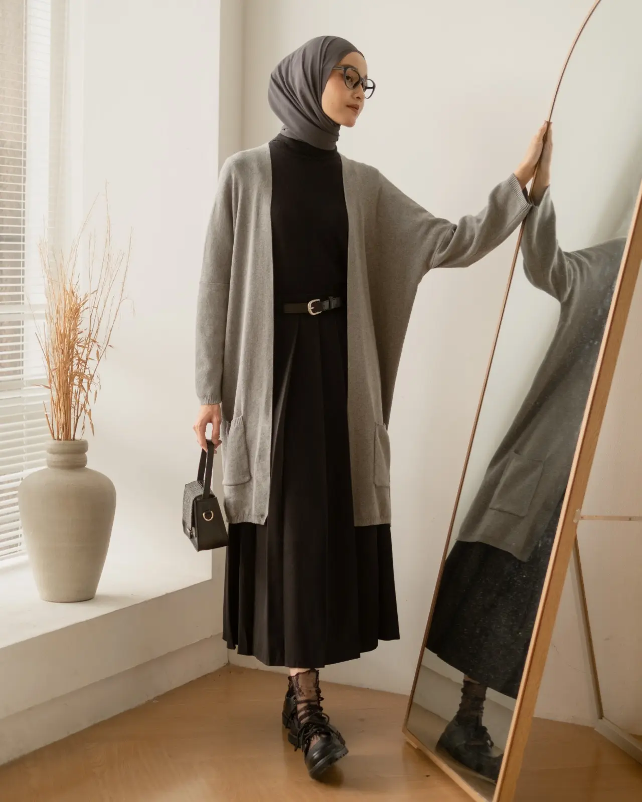 Shalone Cardi foto 12