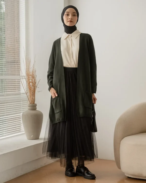 Shalone Cardi foto 1
