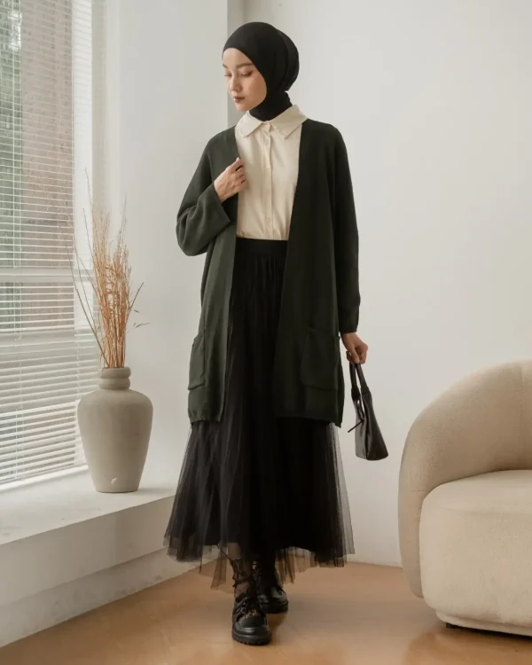 Shalone Cardi foto 3