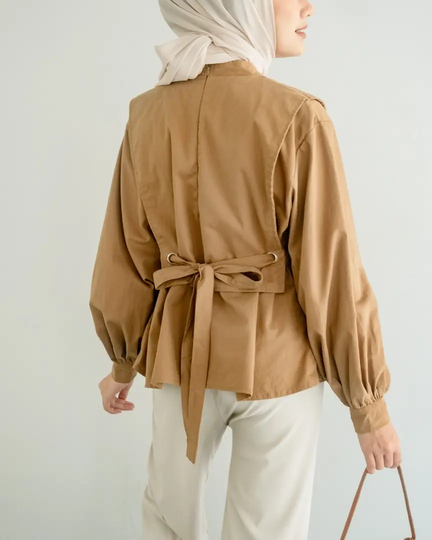 Castel Blouse foto 17