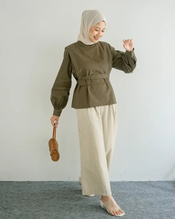 Castel Blouse foto 5