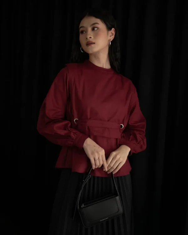 Castel Blouse foto 3
