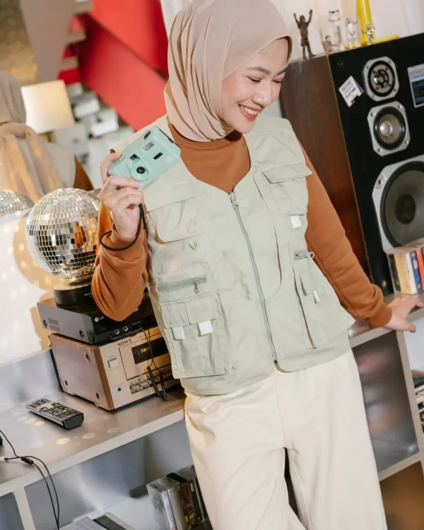Darina Vest foto 3