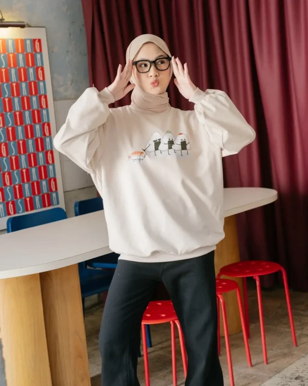 Onigiri Sweater Beig3 foto 1