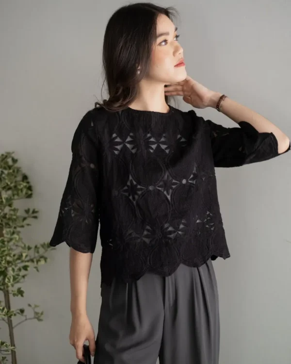 Berty Blouse foto 1