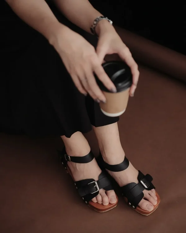 Felora Sandals foto 1