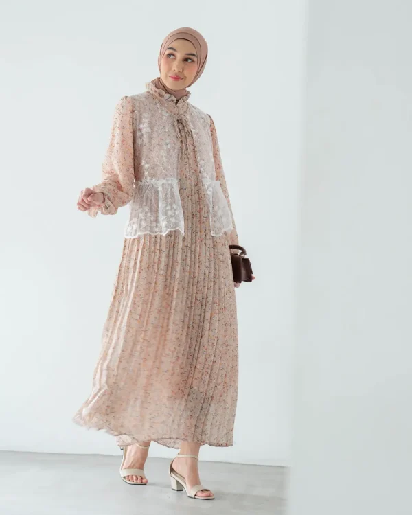 Adriel Maxi Dress foto 3