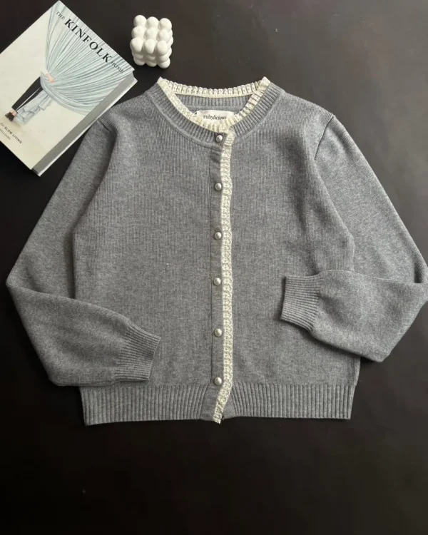 Iqala Cardi foto 7