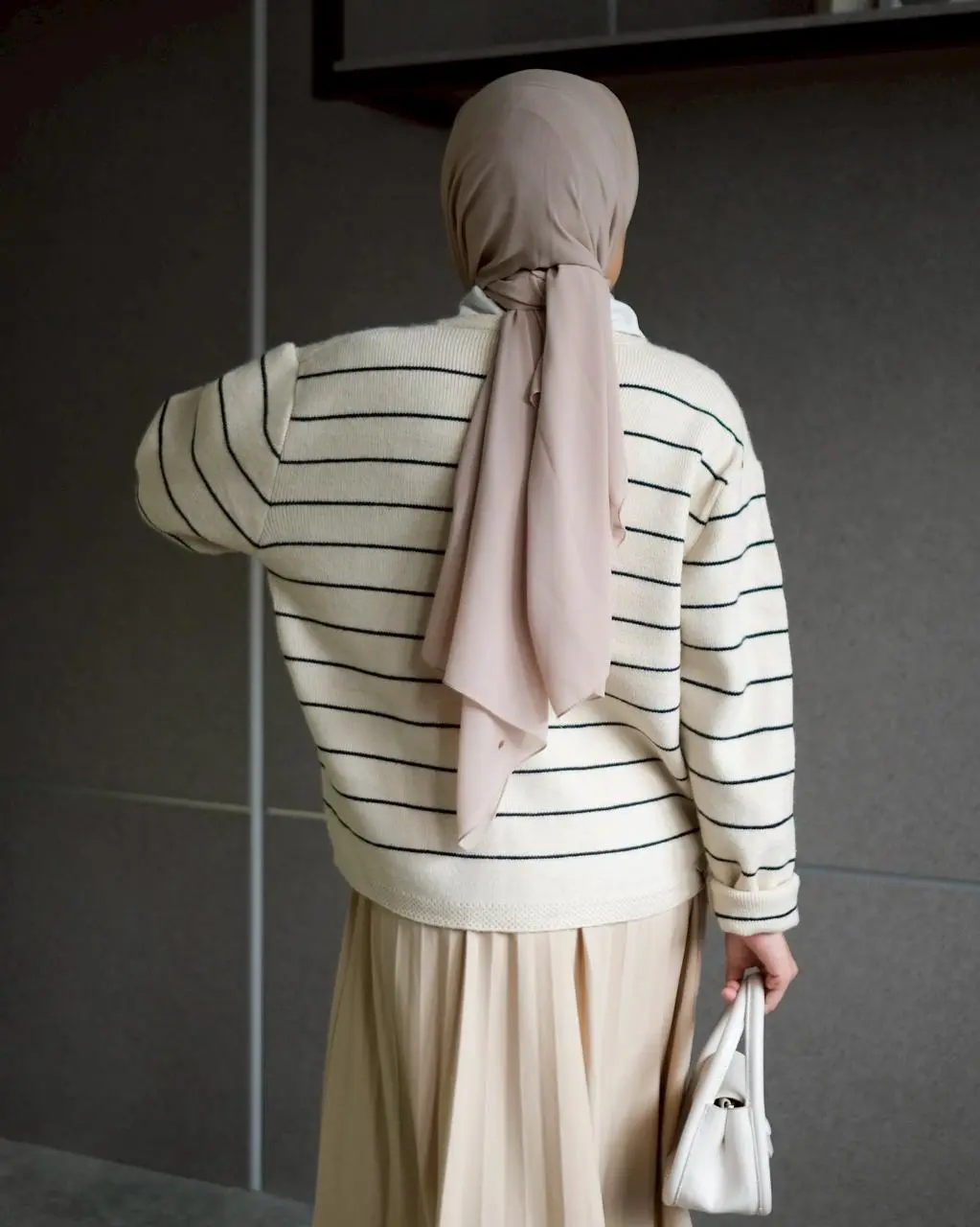 Richika Stripe Cardi foto 9