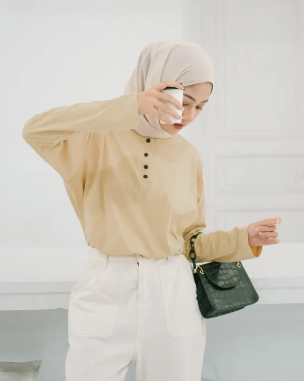 Soojin Longsleeve foto 1