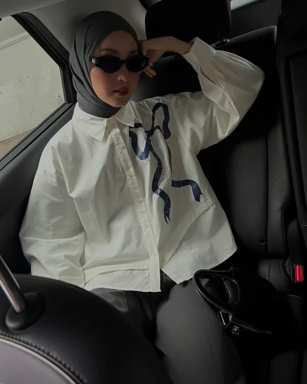Laksmi Shirt foto 4