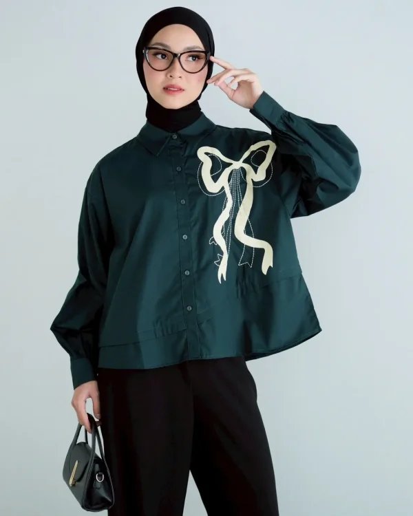 Laksmi Shirt foto 8