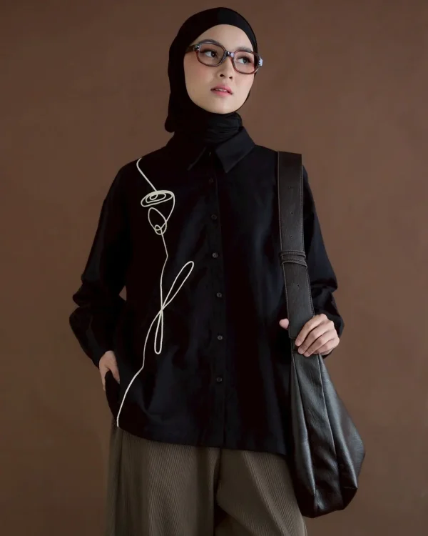 Iftina Shirt foto 2