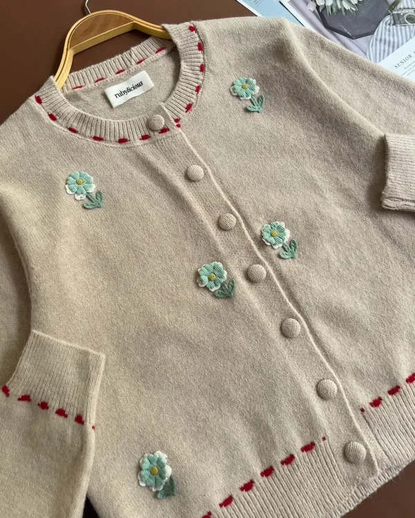Hevya Cardi foto 6