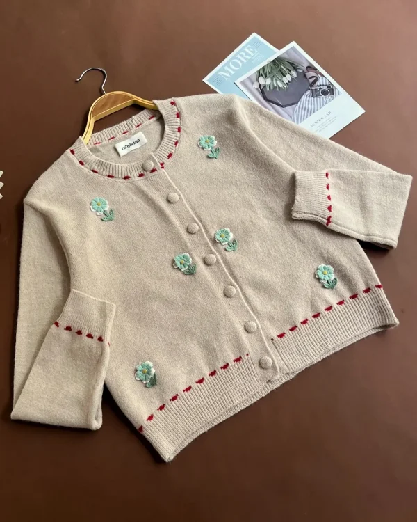 Hevya Cardi foto 5