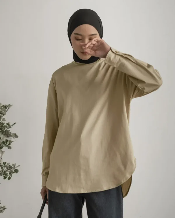 Farida Longsleeve foto 2