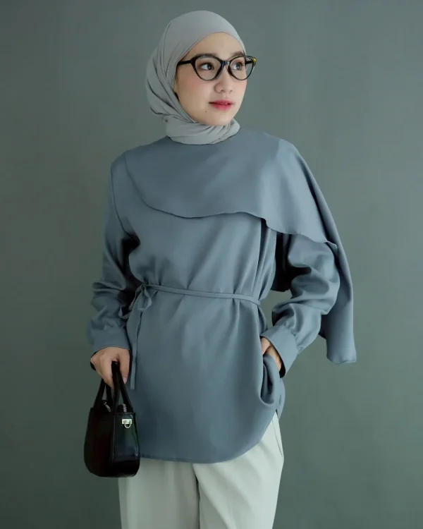 Blainn Blouse foto 1