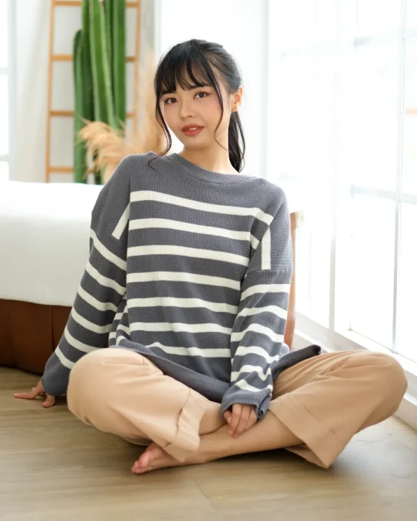 Delia Longsleeve foto 1