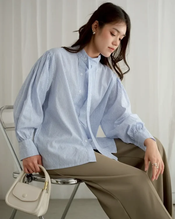 Arela Stripe Shirt Blue | Kemeja Stripe Katun Adem | Kemeja Kerja Santai foto 2