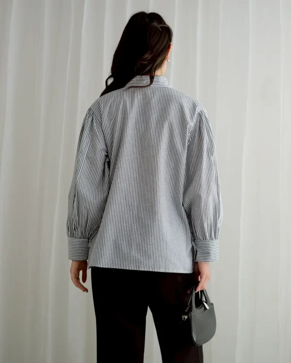 Arela Stripe Shirt Misty Black | Kemeja Stripe Katun Adem | Kemeja Kerja Santai foto 3
