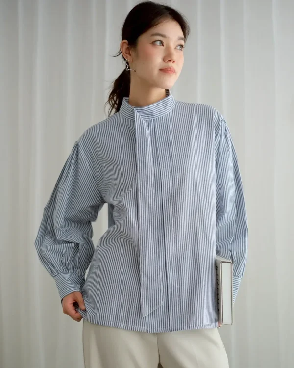 Arela Stripe Shirt Navy | Kemeja Stripe Katun Adem | Kemeja Kerja Santai foto 3