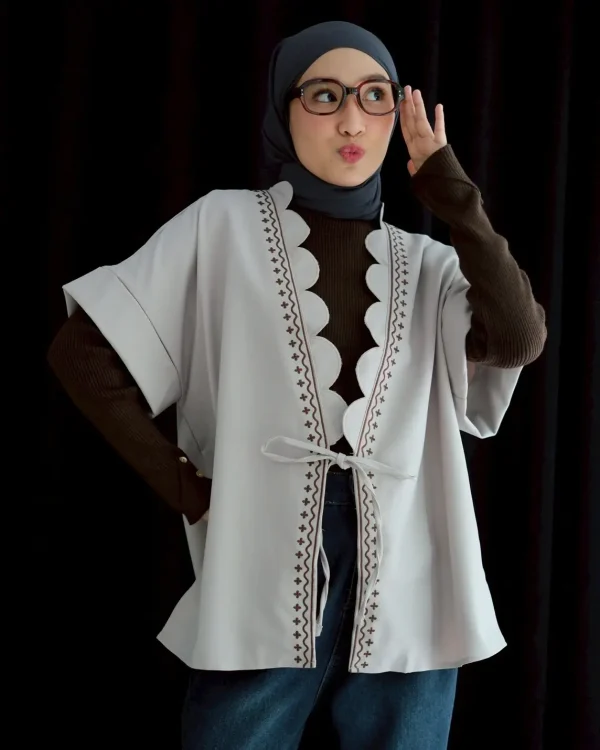 Snezha Vest foto 2