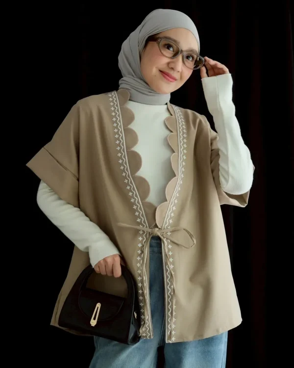 Snezha Vest foto 6
