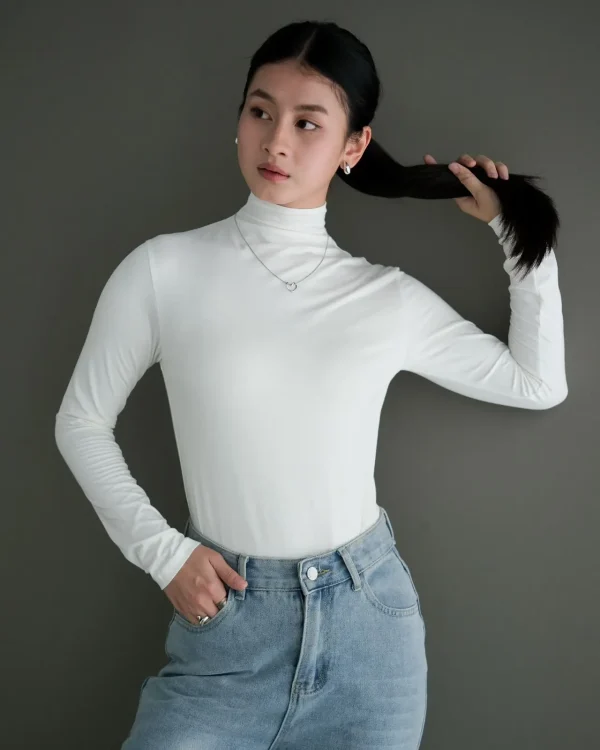 Turtleneck Manset Broken White | MANSET BASIC COOLTECH SPANDEX | MANSET WANITA ADEM foto 1