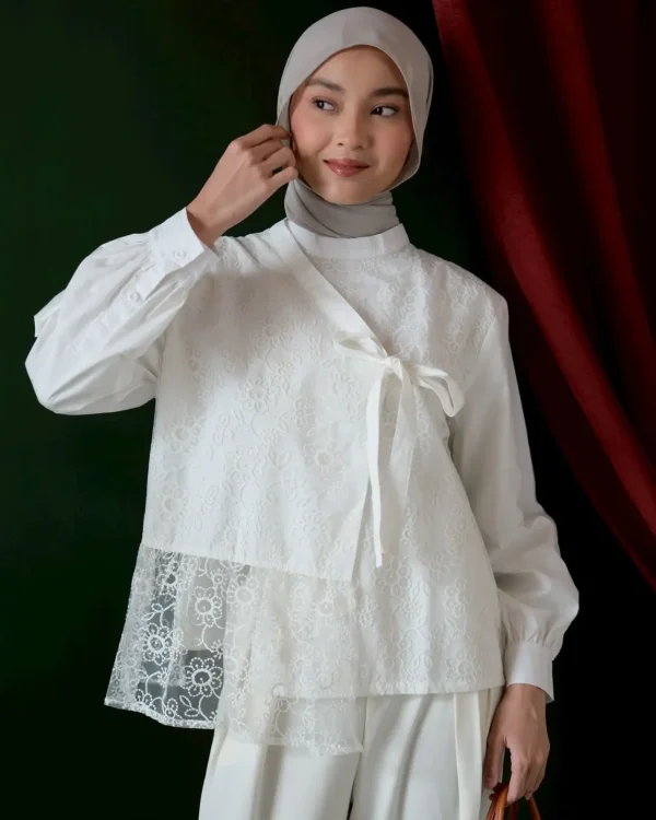 Cyrela Blouse Broken White foto 1