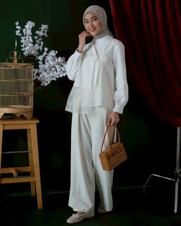 Cyrela Blouse Broken White foto 2
