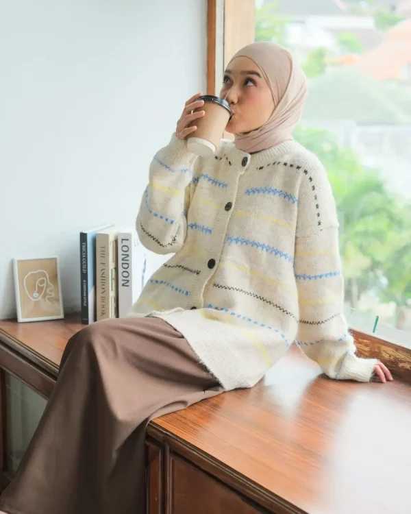Veylia Cardi foto 3