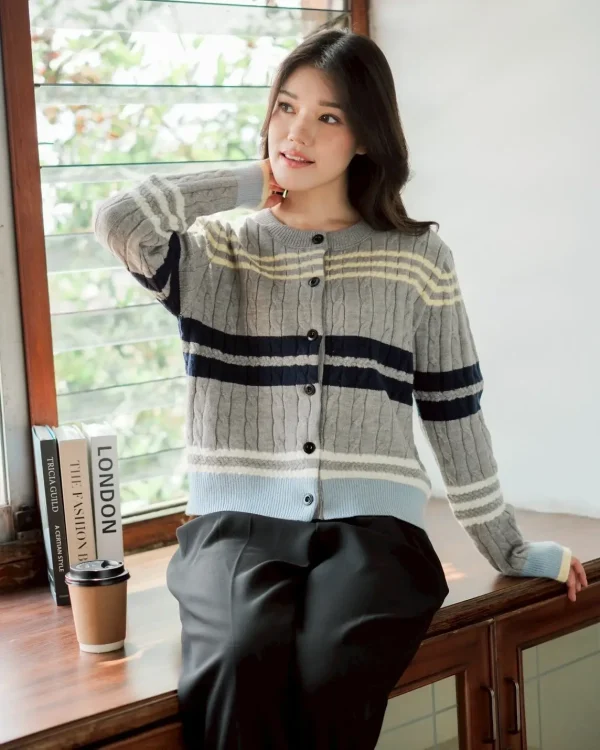 Desire Cardi foto 4