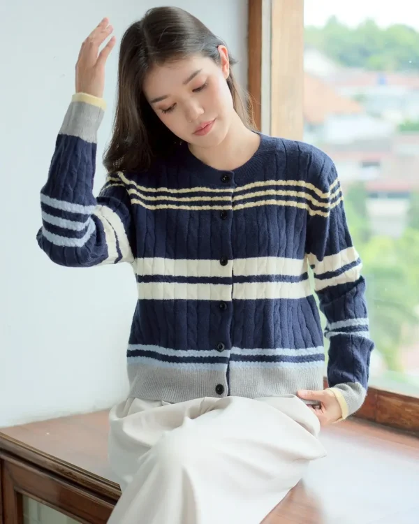 Desire Cardi foto 8