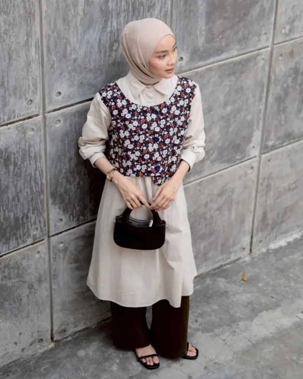 Moiru Midi Dress foto 4