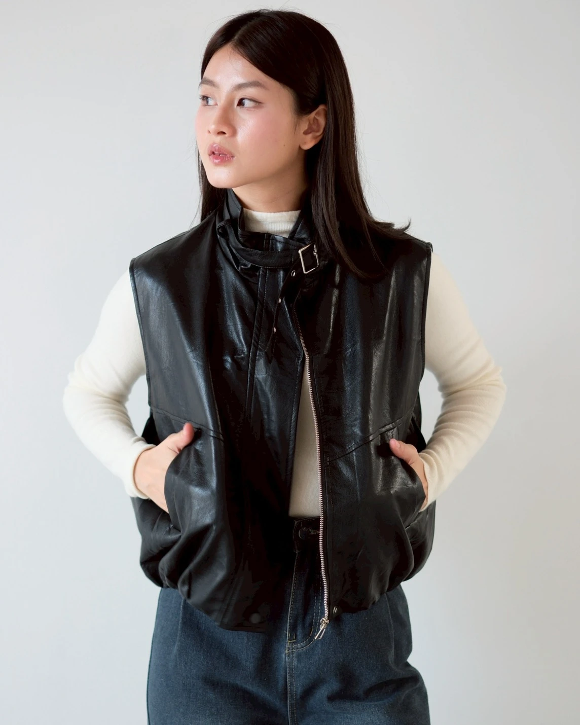 Xelina Leather Vest foto 4