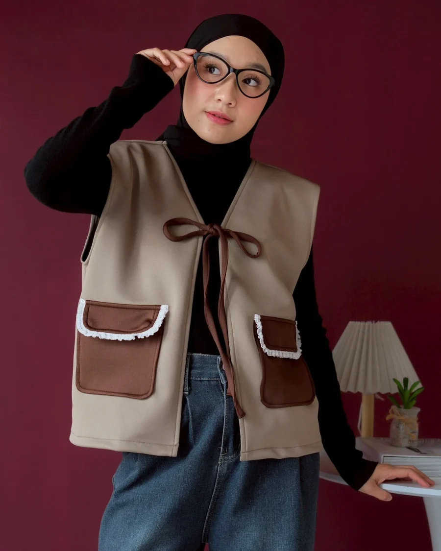 Juliet Vest foto 17