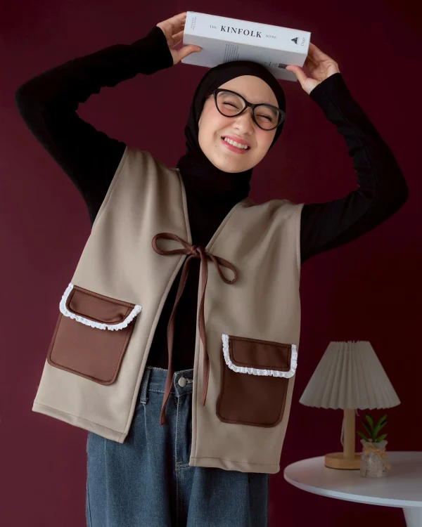 Juliet Vest foto 15