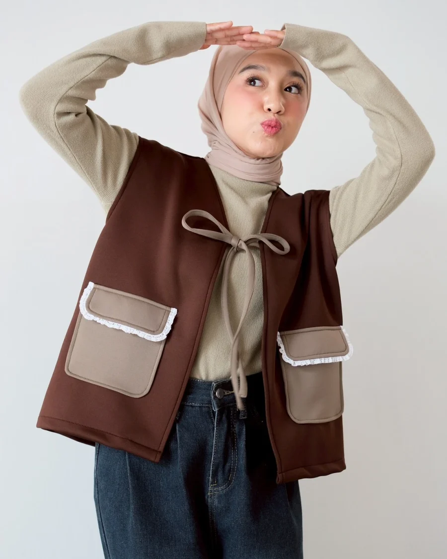 Juliet Vest foto 14