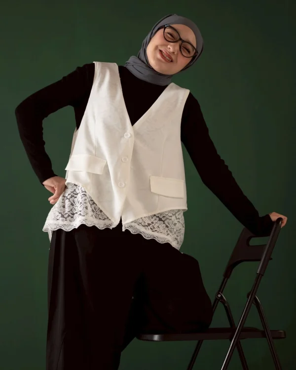 Alnaira Vest foto 5