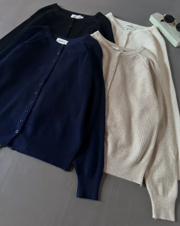 Neona Cardi foto 3