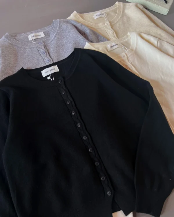 Revina Cardi foto 2